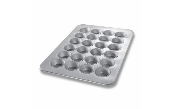 Chicago Metallic 45645 Large Muffin Pan 17-7/8" X 25-7/8" Overall Makes (24) 3-1/4" Dia. Muffins