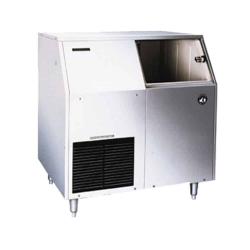 Flake-Style Ice Maker with Bin